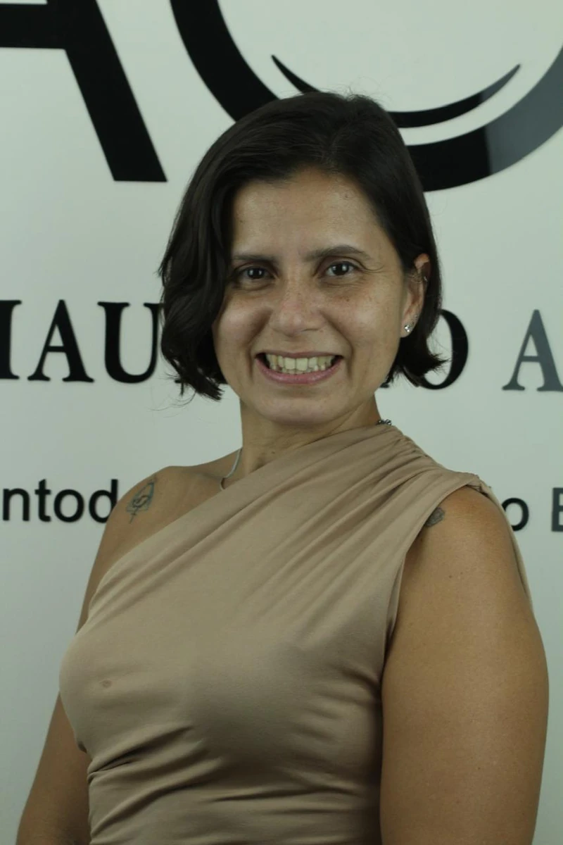 Viviane Faria